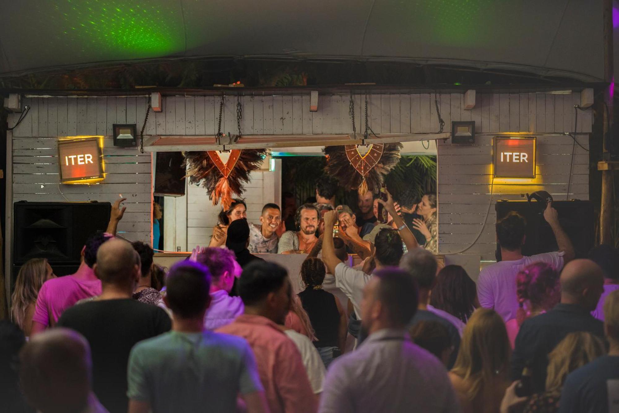 B4 Beach Club パジェ エクステリア 写真